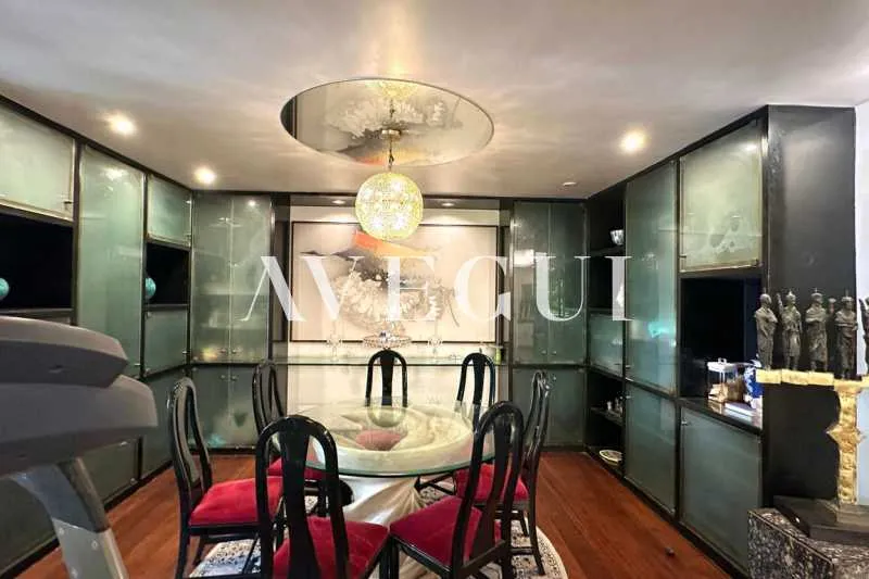 Apartment with 3 bedrooms and 5 bathrooms, 2 parking spaces — photo 17