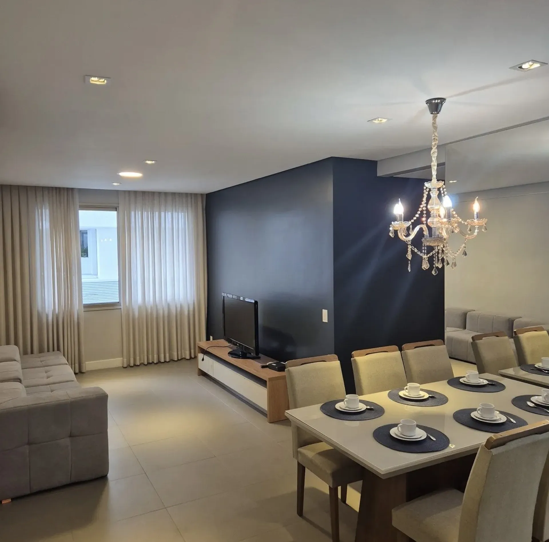 Пральна машина та 2 спальні: квартира 90 м²