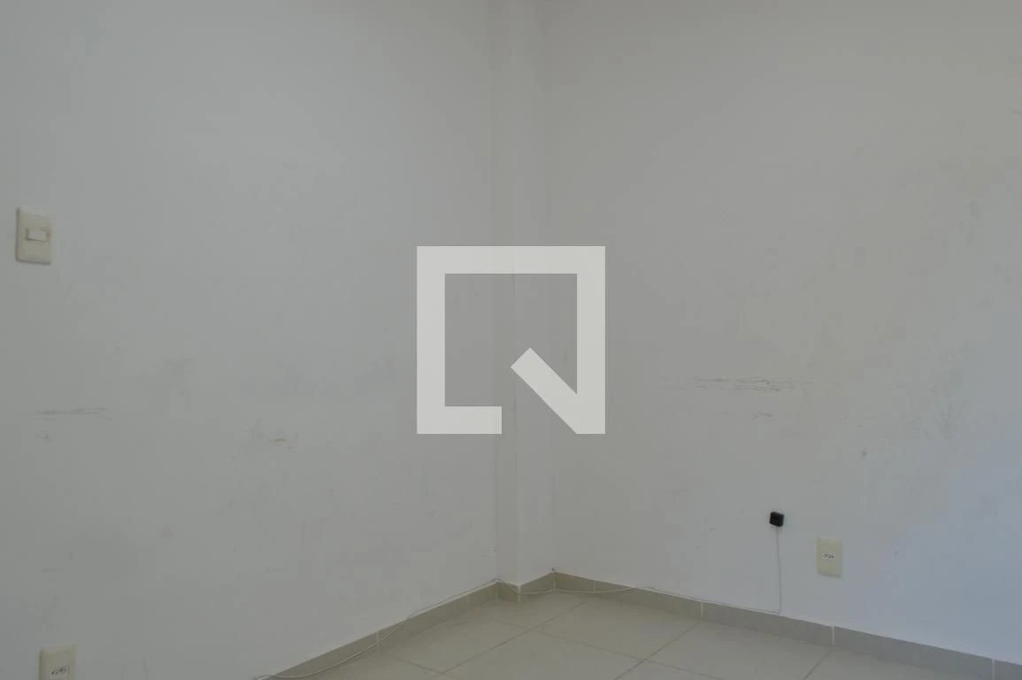 Unfurnished house with 4 bedrooms, balcony and dining — photo 17