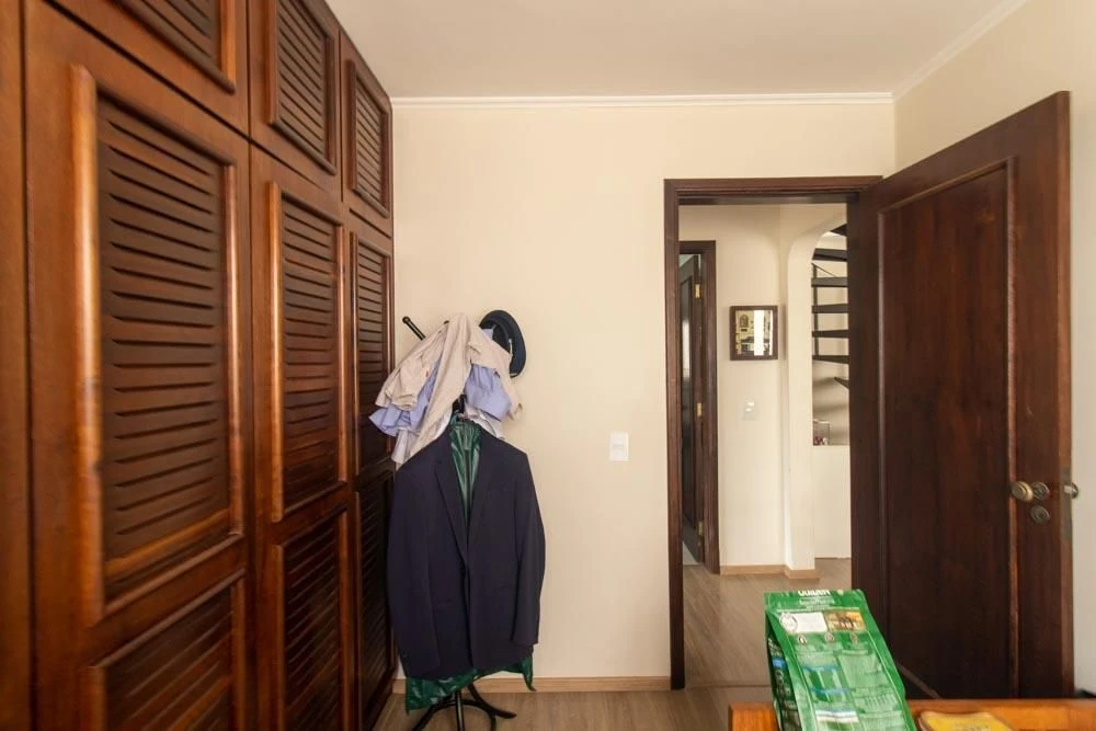3-bedroom apartment with a home office in Curitiba — photo 31