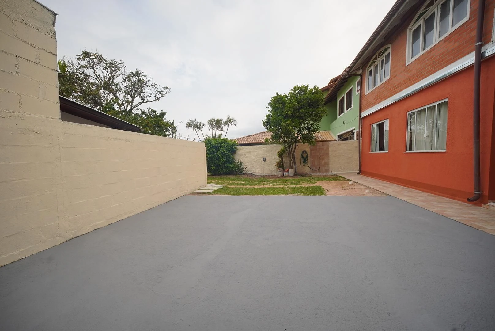 2-bedroom apartment with a washing machine in Florianópolis — photo 15