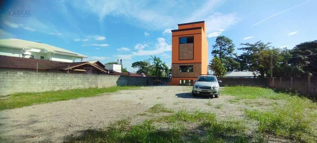 Casa sin amueblar de 635 m² con 3 suites y 10 plazas — photo 19
