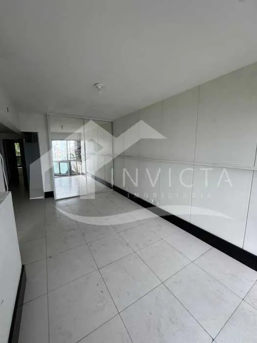 Residential apartment with 3 bedrooms and enclosed balcony — photo 24