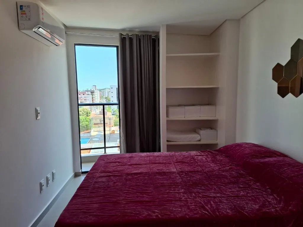 Furnished 2-bedroom apartment with suite and balcony — photo 5