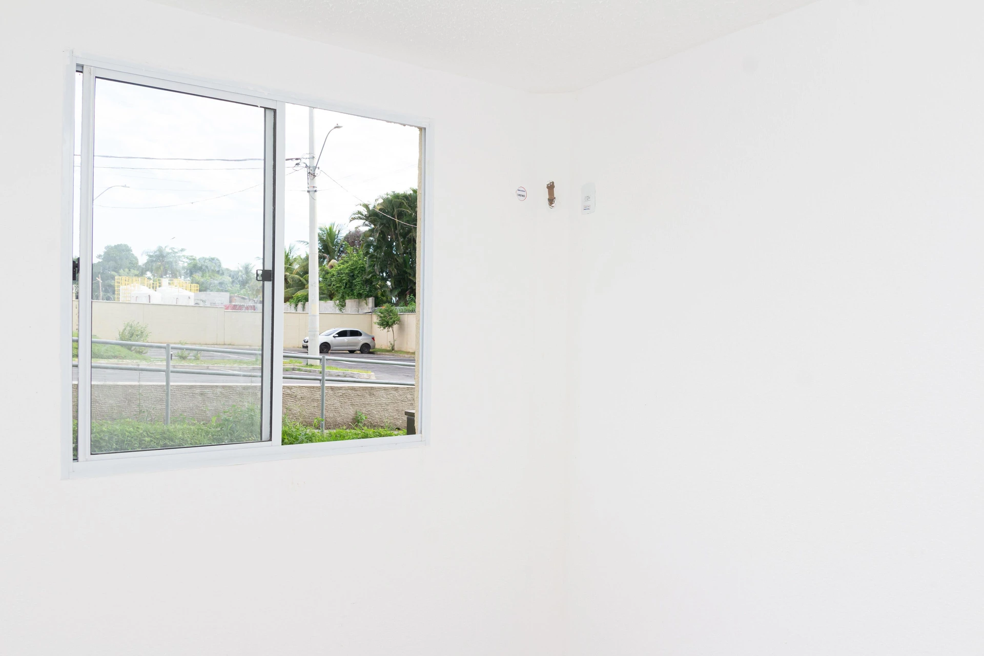 Apartamento de 2 habitaciones con balcón y jardín privado — photo 23