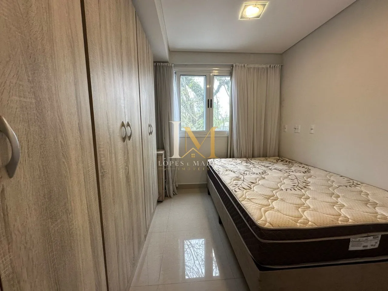 Furnished 40 m² studio in Curitiba — photo 11