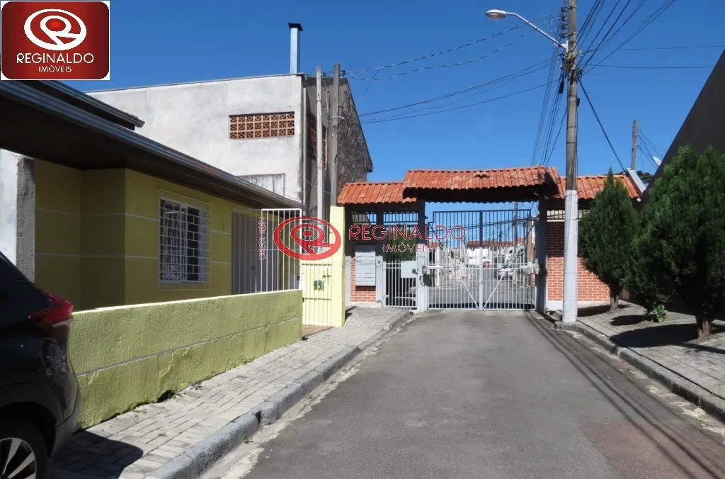 House with 2 bedrooms, 1 bath and 1 parking space — photo 35