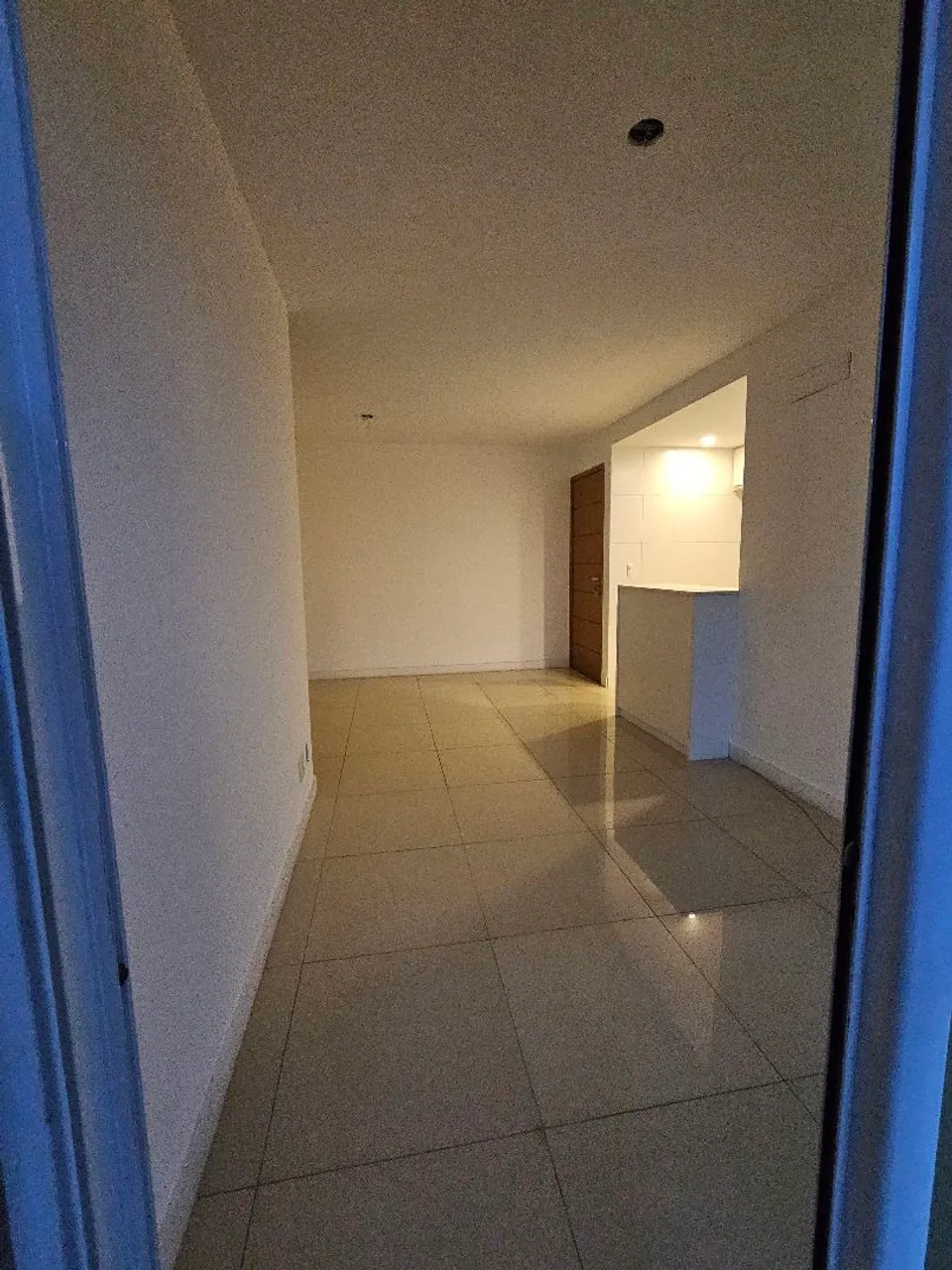 Glass-enclosed balcony in a 2-bedroom apartment, 62 m² — photo 4