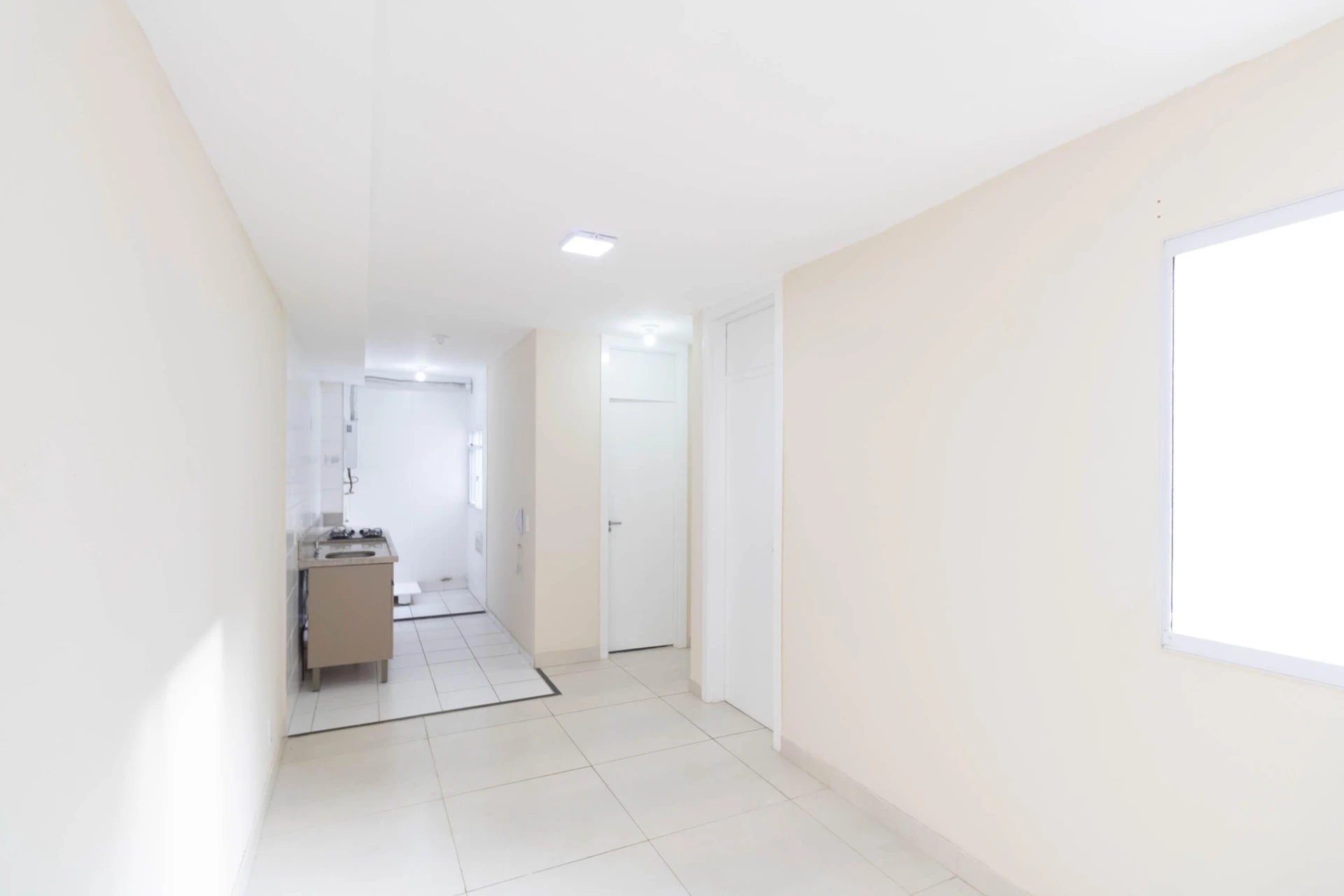 2-bedroom apartment with no parking included — photo 32