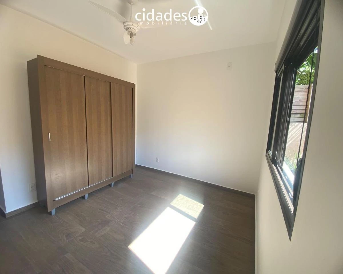 Apartment, 95 m², with wood or laminate floors — photo 7