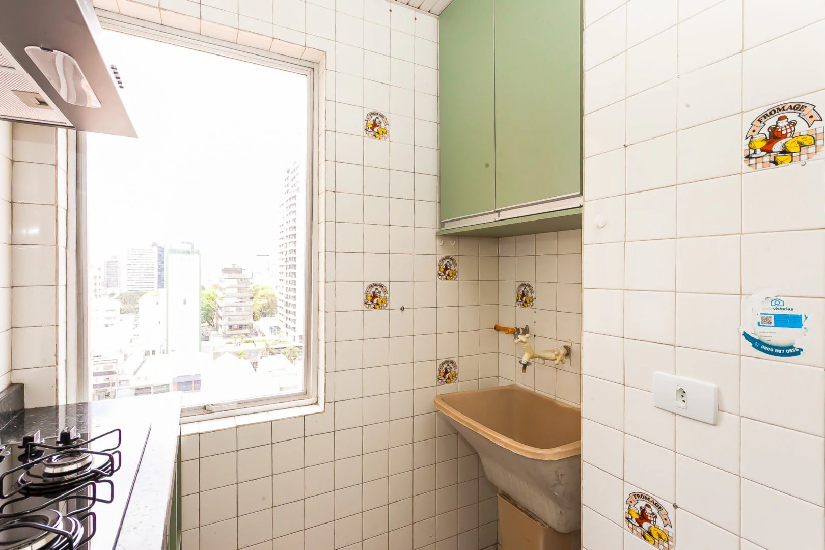 Дерев'яна підлога або ламінат та 1 спальня: квартира 44 м² — photo 14
