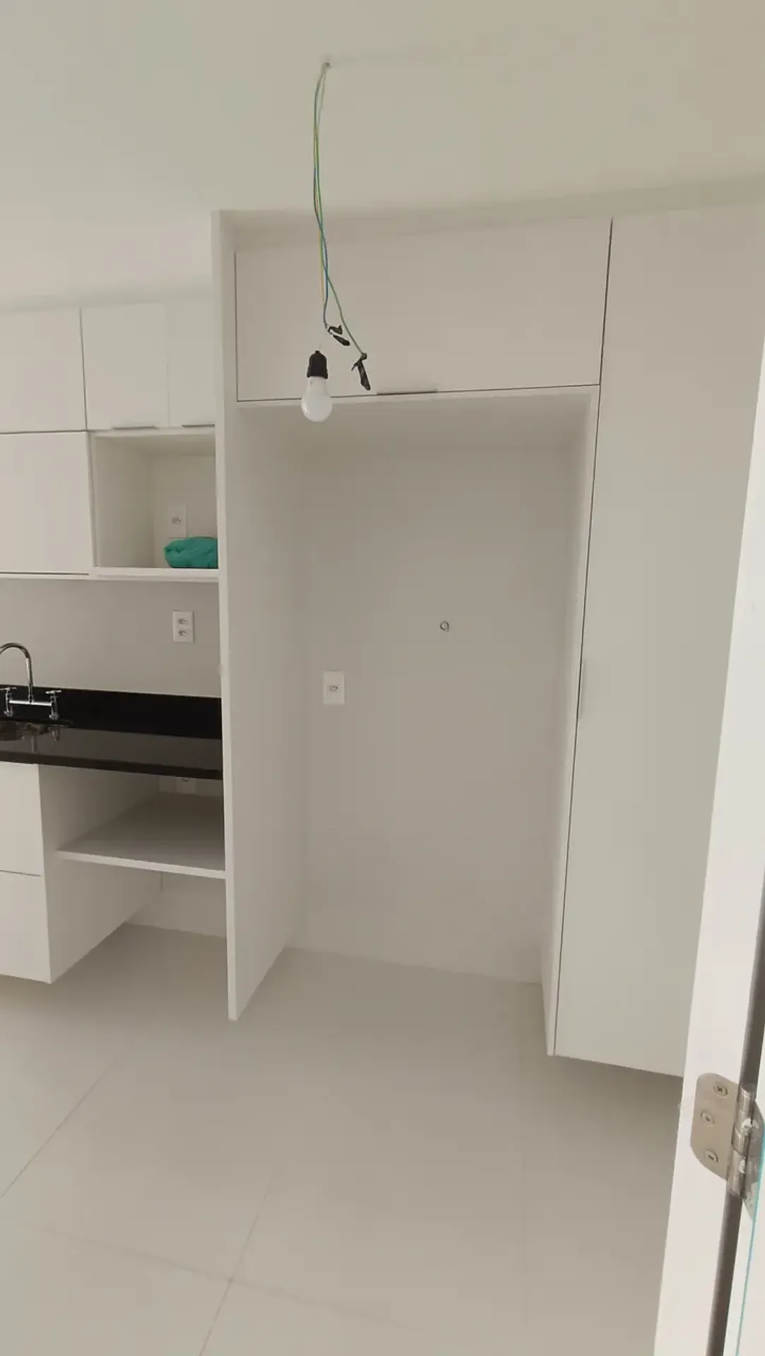 Квартира 73 м² с застеклённым балконом и видом на горы — photo 2