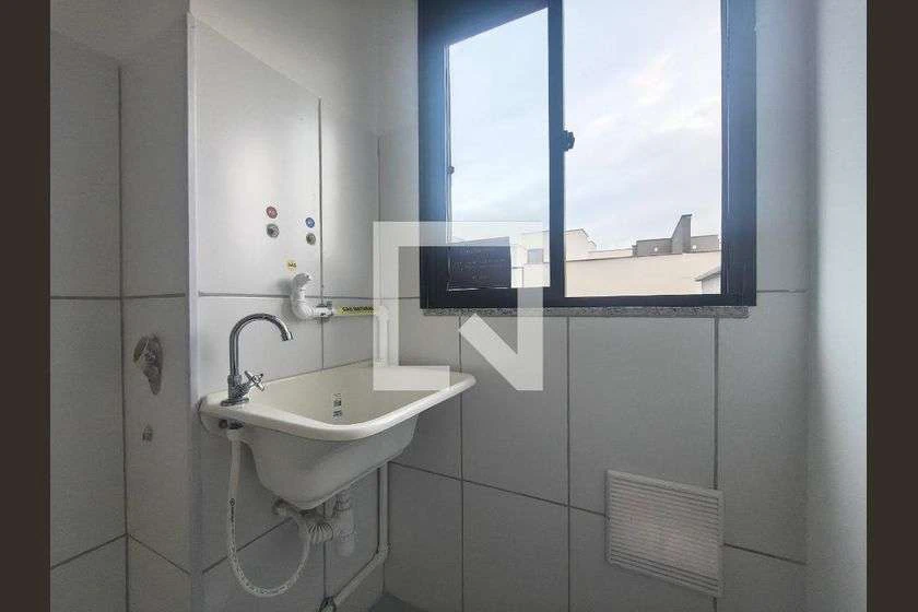 Apartamento de 2 dormitorios con cocina separada y balcón — photo 5