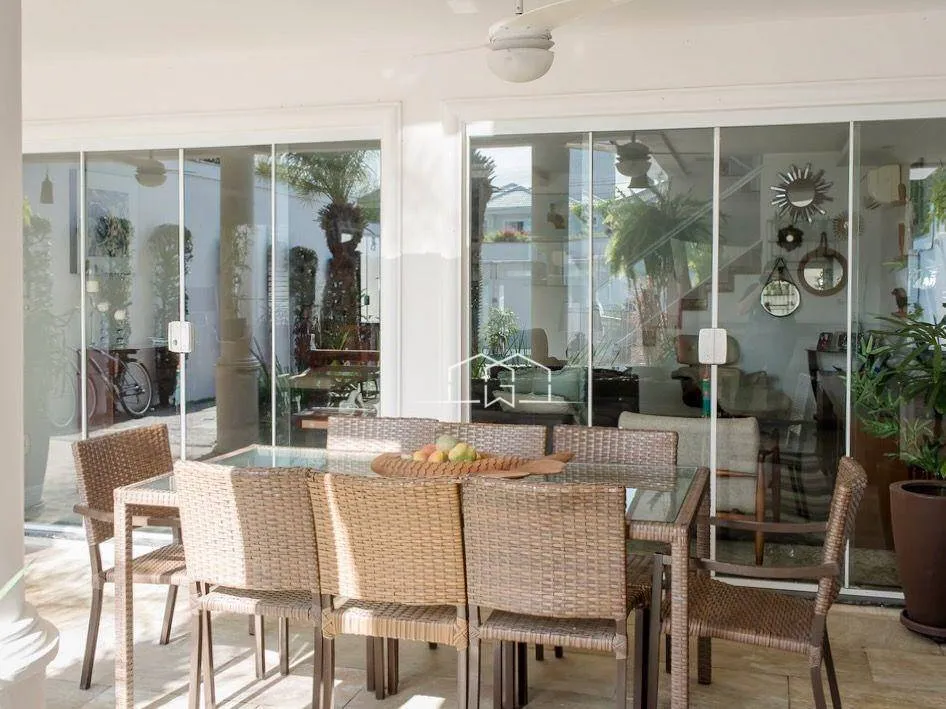 Furnished house with 4 bedrooms and 5 bathrooms — photo 9