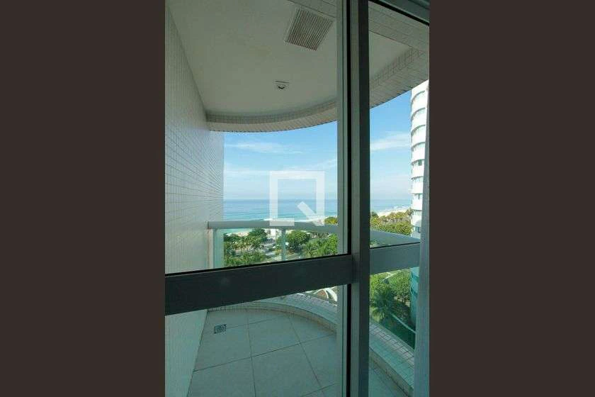 Furnished 120 m² apartment with 2 en-suite bedrooms — photo 25