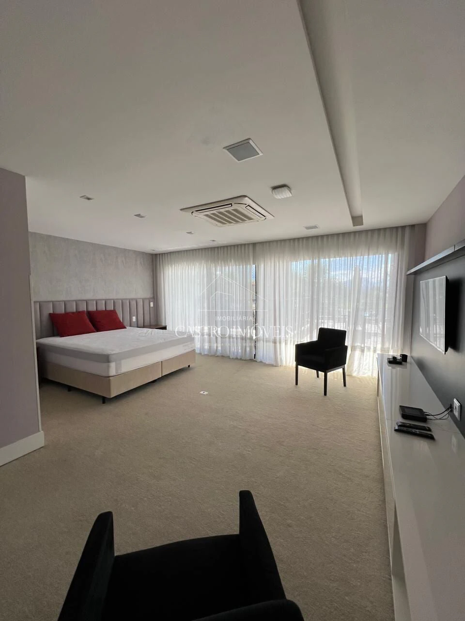 House 980 m² with 4 en-suite bedrooms and gas kitchen — photo 27
