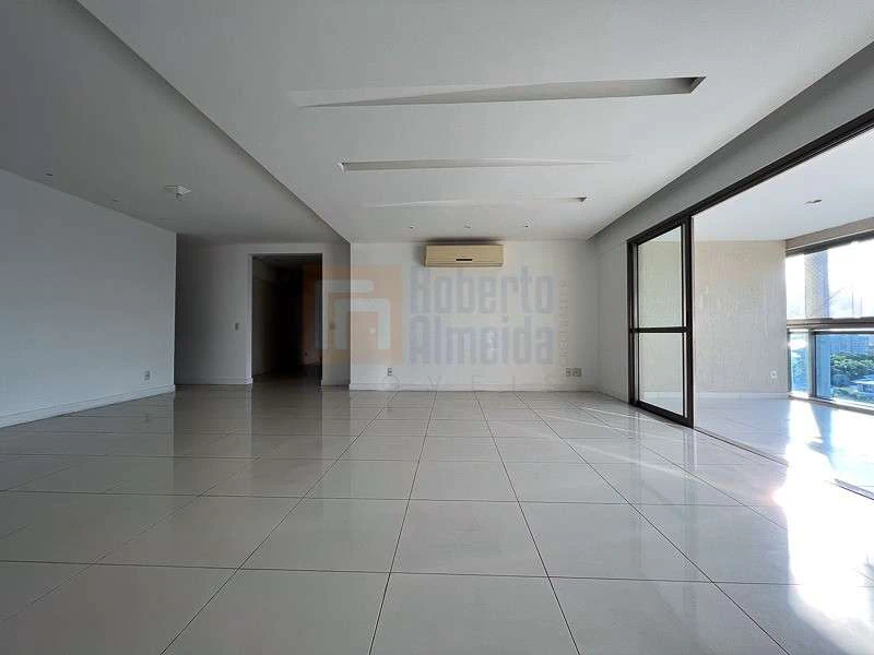 236 m² apartment with 4 en-suite bedrooms and gourmet balcony — photo 15
