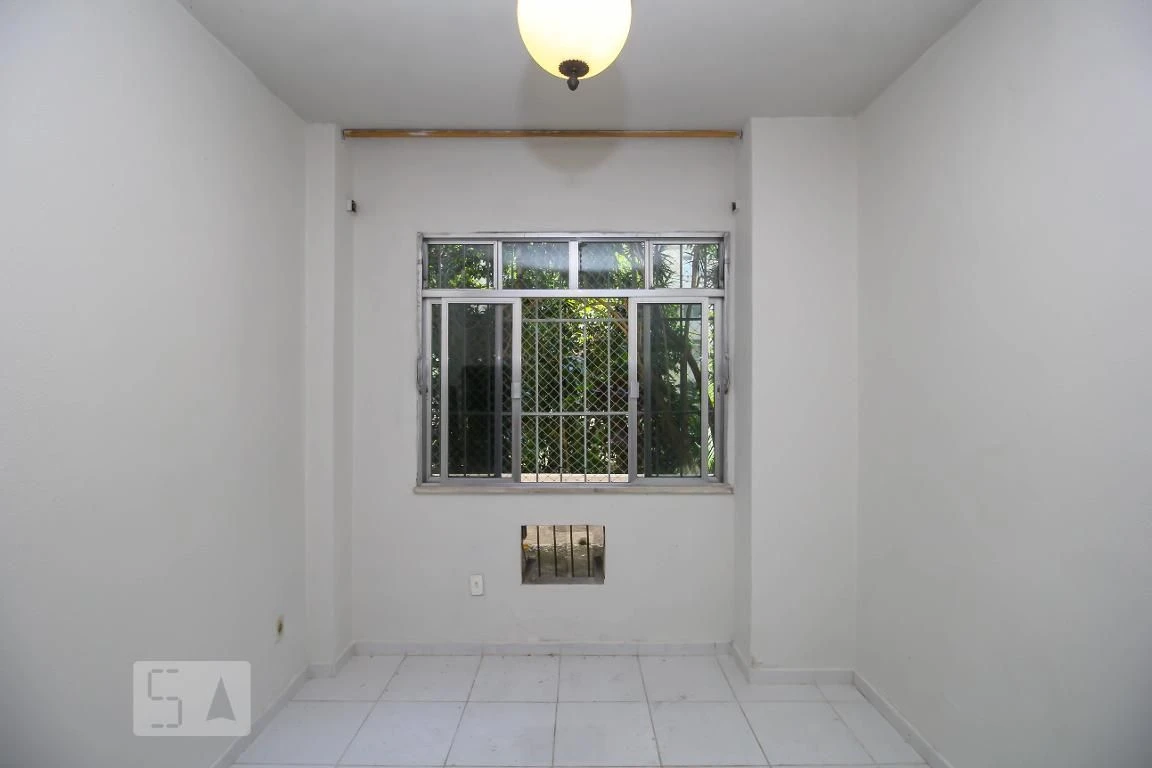 Unfurnished 2-bedroom apartment with 1 bathroom — photo 24