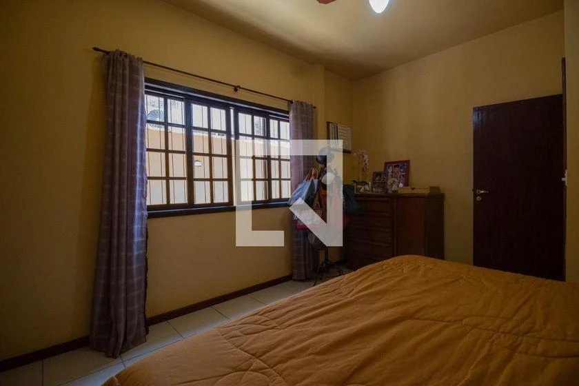 Casa de 450 m² con 6 dormitorios y 4 baños — photo 28