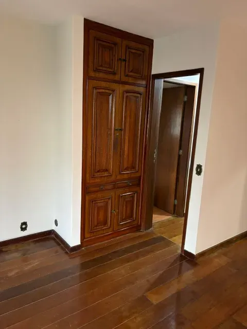 Unfurnished 3-bedroom apartment with 3 bathrooms — photo 9