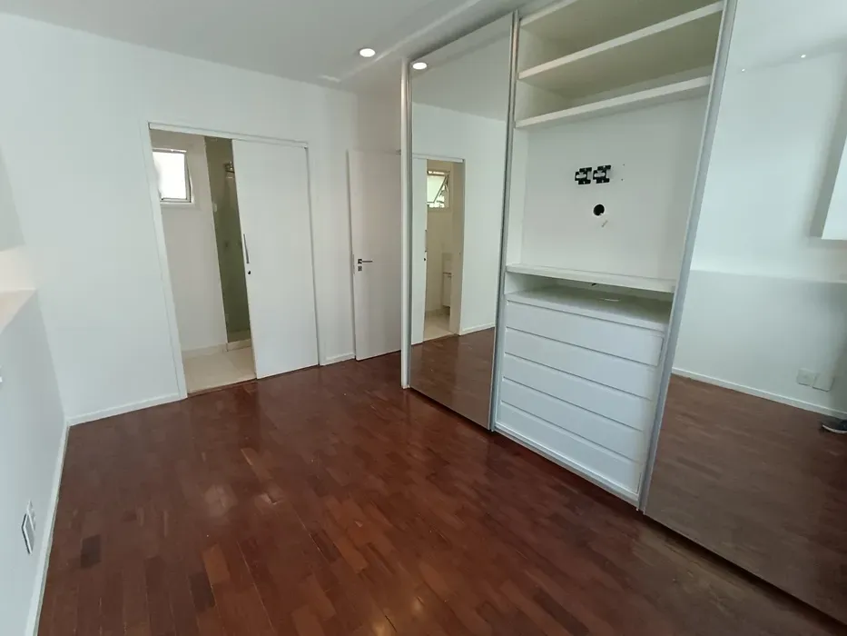 3-bedroom apartment with 4 bathrooms and 2 parking spaces — photo 19