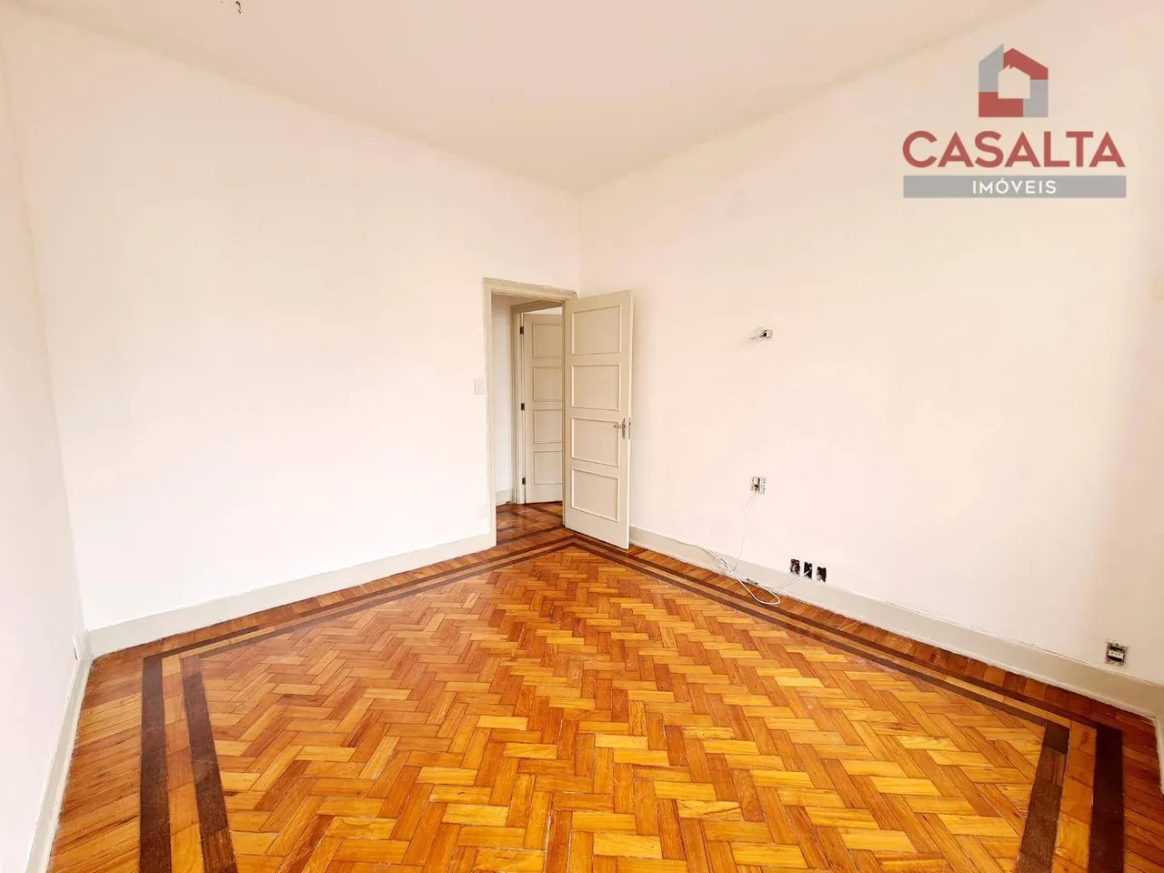 102 m² apartment with 3 bedrooms and 1 bathroom — photo 12