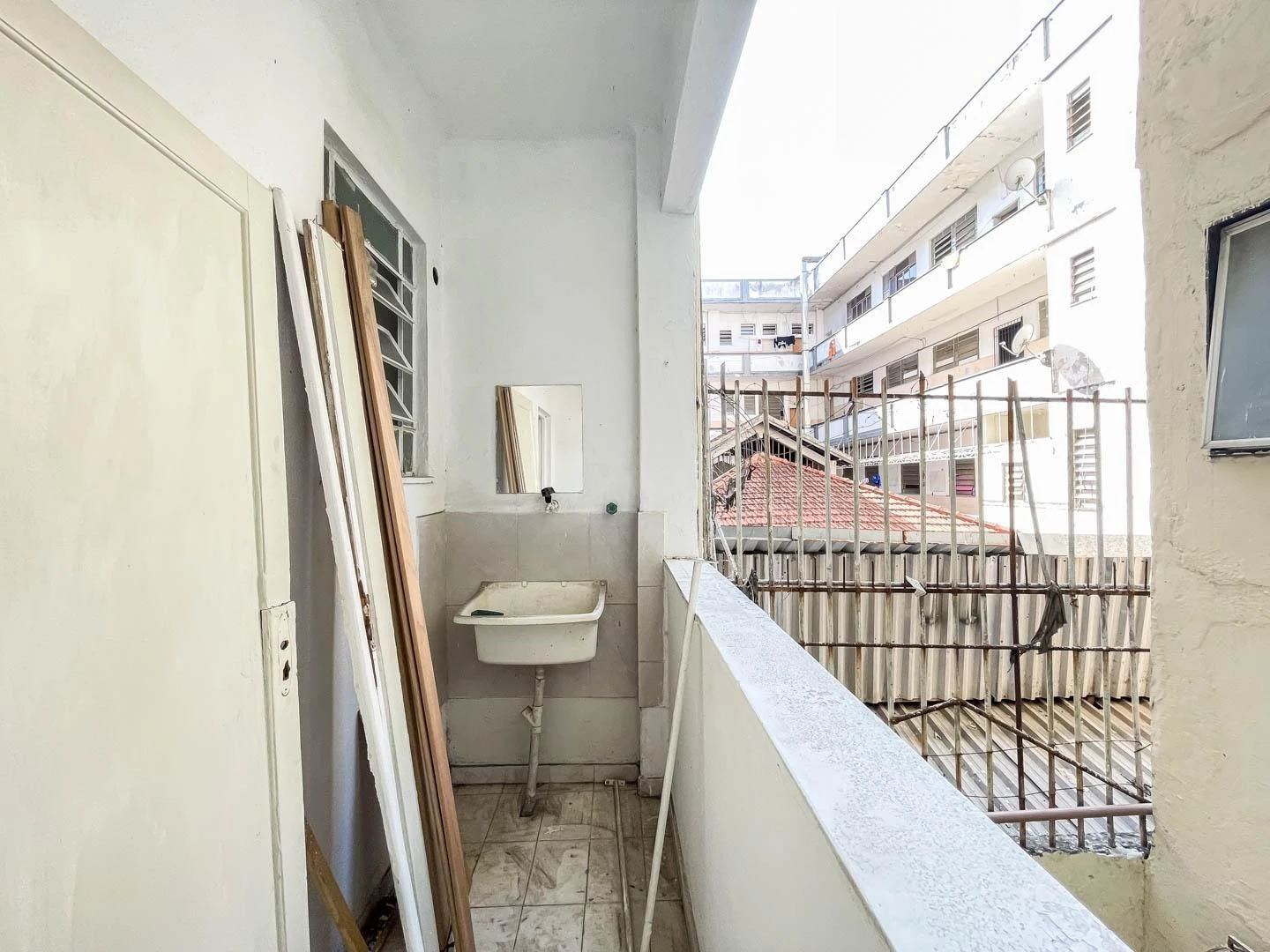 1-bedroom unfurnished apartment with no parking — photo 19
