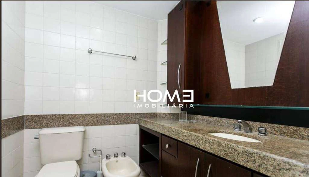 200 m² apartment with 4 bedrooms, 3 en-suite and 2 parking — photo 10