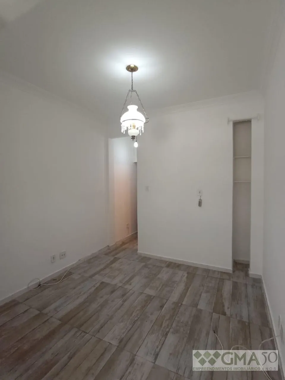 Studio, 30 m², with wood or laminate floors — photo 8