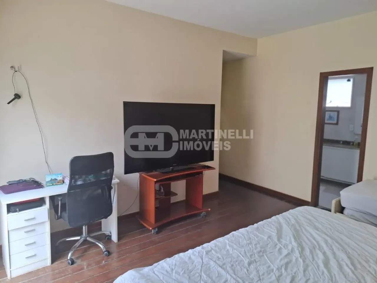 Furnished 3-bedroom apartment with a terrace — photo 4