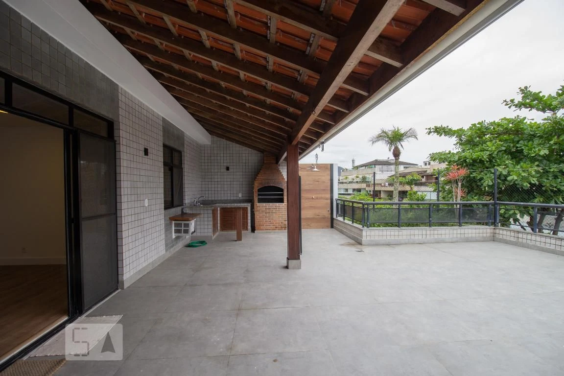 3-bedroom apartment with a balcony and built-in BBQ — photo 6