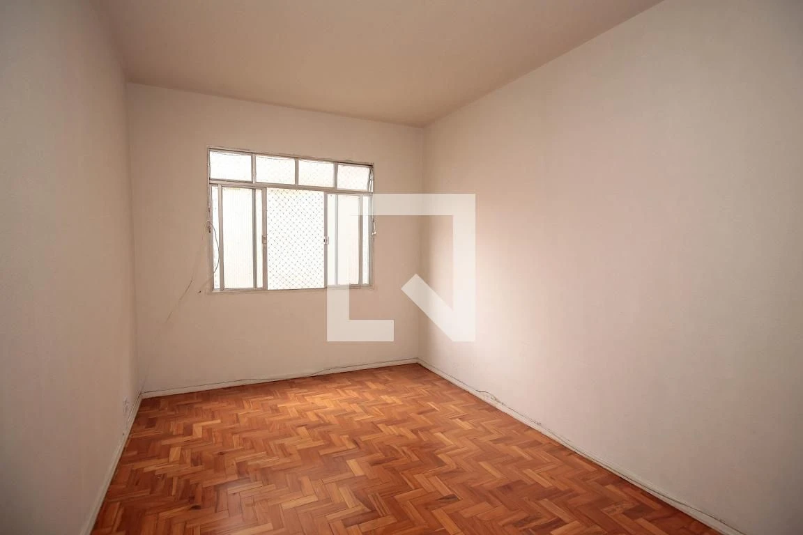 Apartment, 78 m², with wood or laminate floors — photo 3