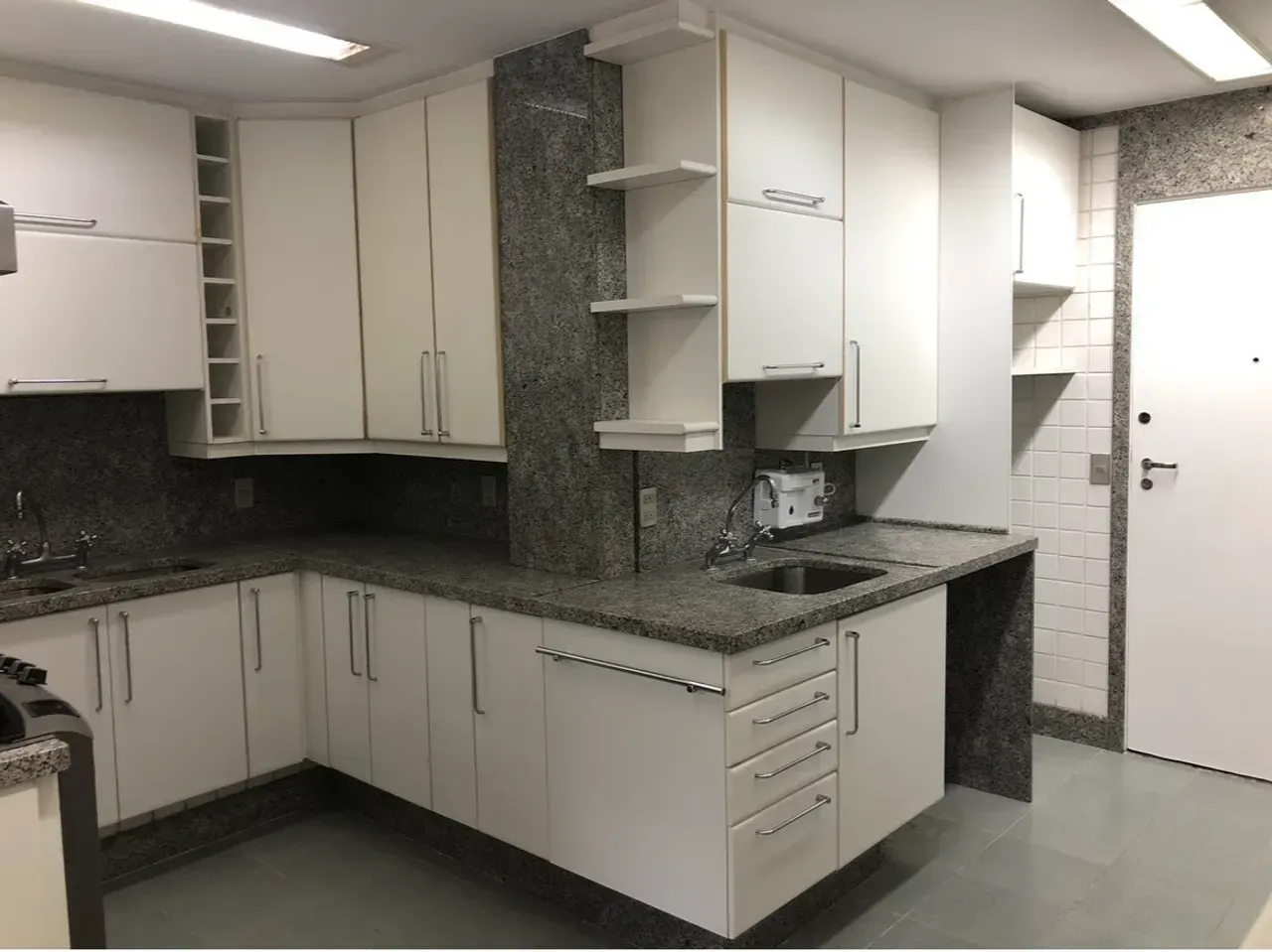 Duplex penthouse with a closed kitchen and 4 baths — photo 7