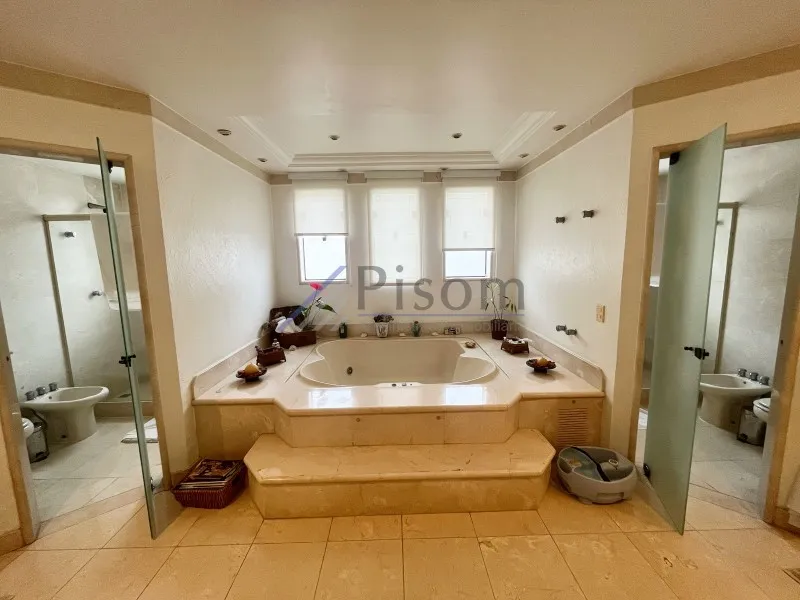 Rental house with 4 en-suite bedrooms and 4 parking spots — photo 35