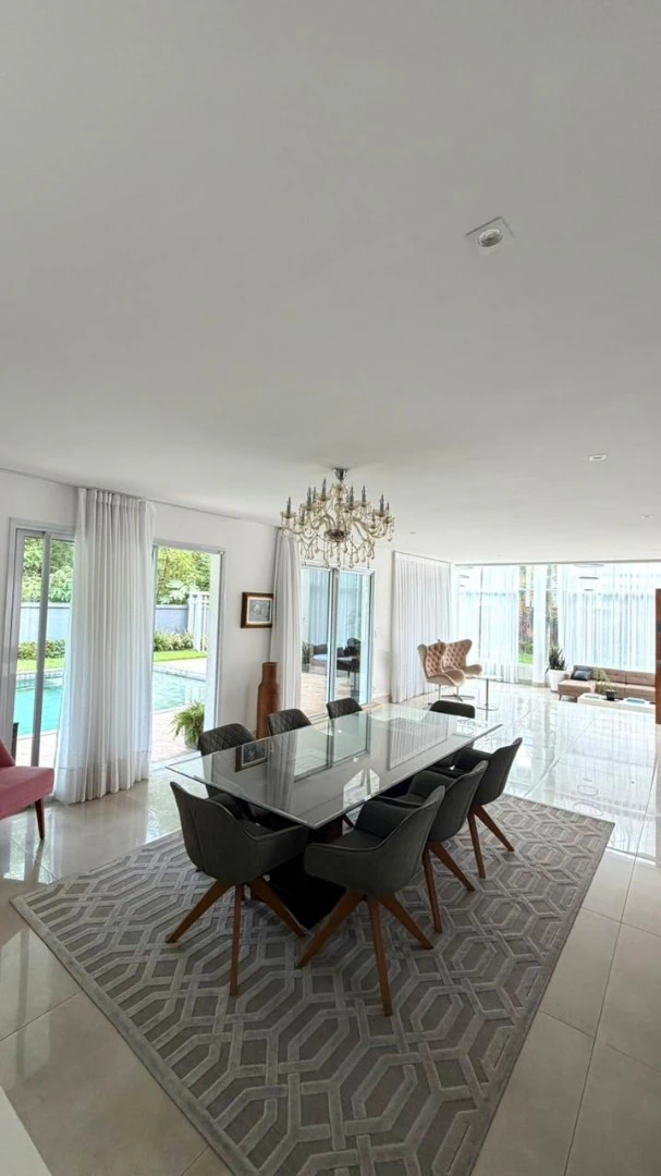 Casa triplex com 6 quartos e piscina, 1 suíte — photo 11