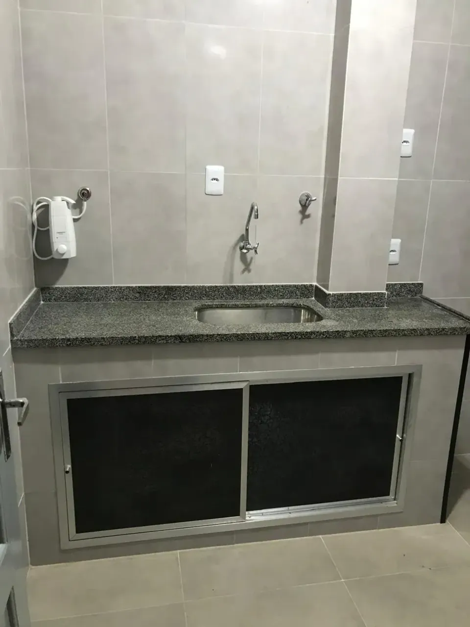 2-bedroom apartment with enclosed balcony and parking — photo 13