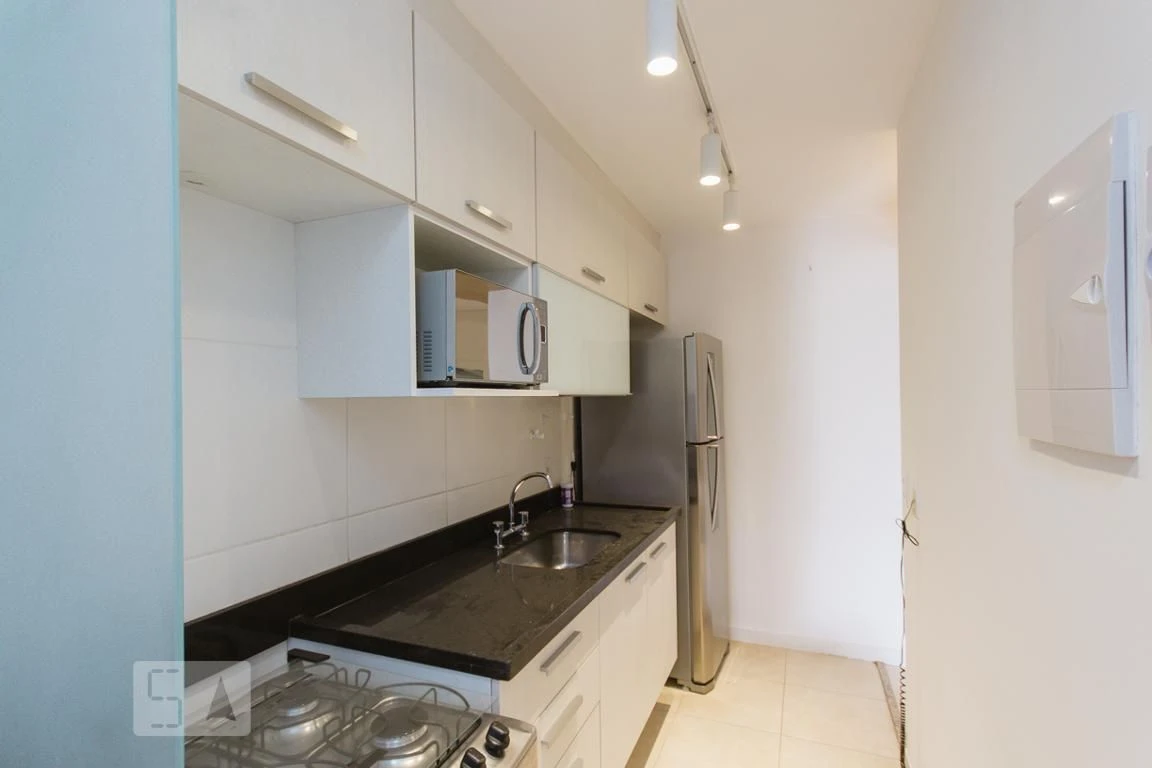 60 m² apartment with a walk-in closet and a home office — photo 44