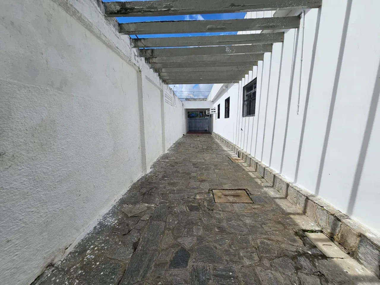 4 quartos e jardim: casa de 246 m² — photo 28