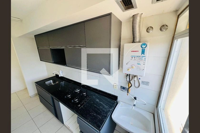 Apartamento de 2 quartos com cozinha a gás e varanda — photo 3