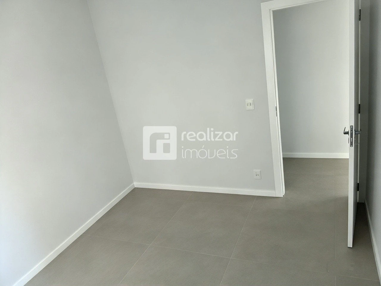 3-bedroom apartment with a private pool in Florianópolis — photo 13