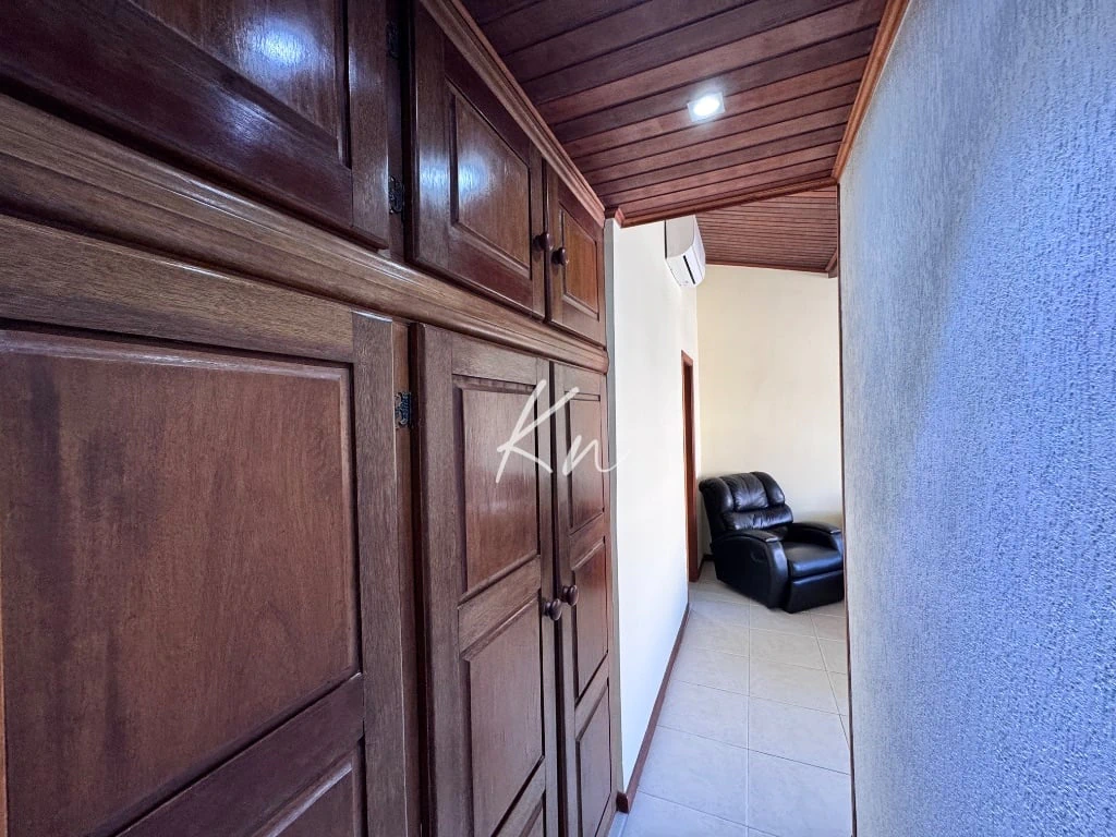 Furnished apartment, 254 m², with a grill on the balcony — photo 19
