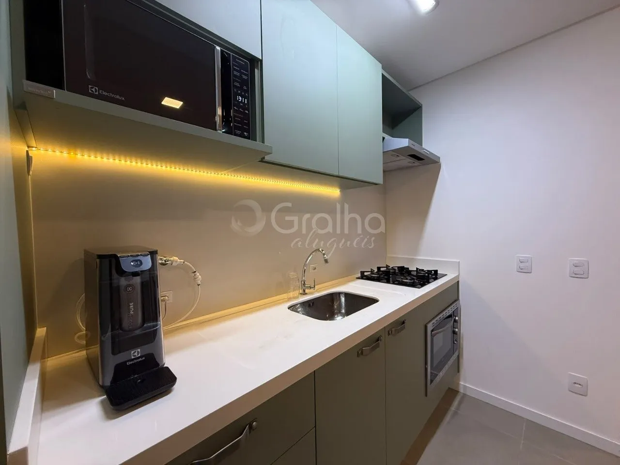 Furnished studio, 33 m², with a washing machine — photo 10