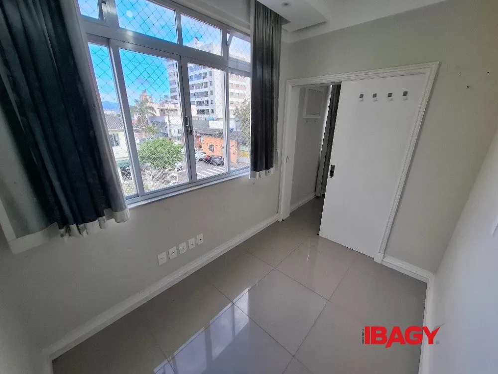 Apartamento sem mobília com 2 quartos e 107 m² — photo 15