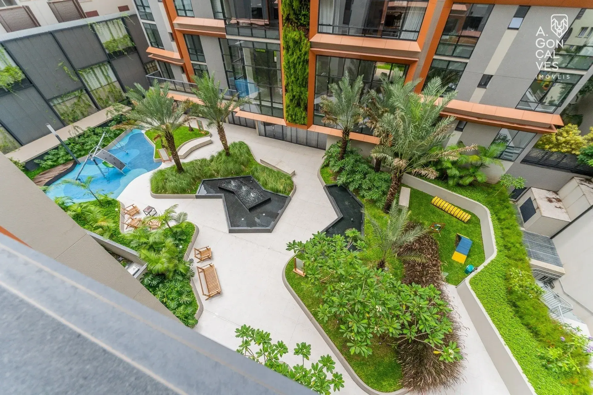 Furnished 223 m² apartment with 3 en-suites and 3 parking spots — photo 43