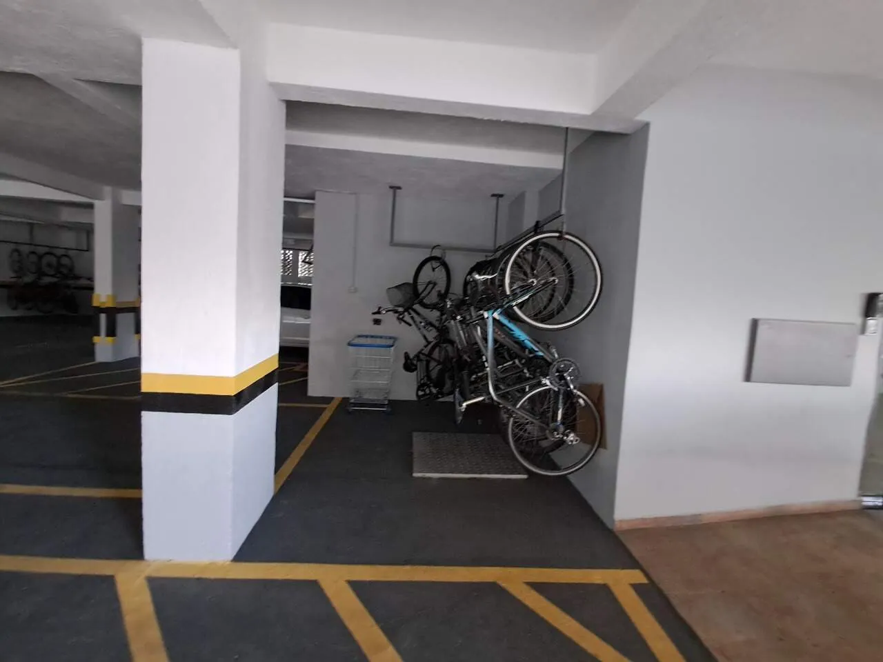 Furnished 3-bedroom apartment with 1 parking spot — photo 10