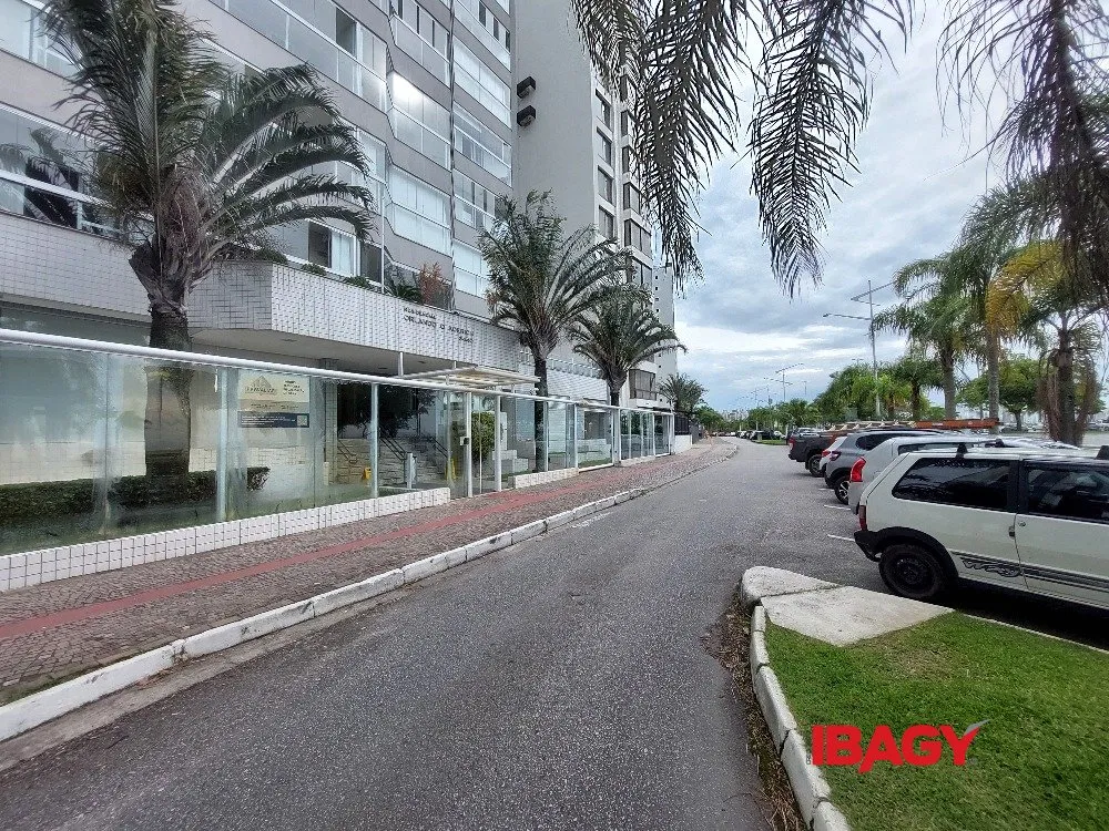 Мебльована квартира 151 м² з 3 спальнями — photo 31