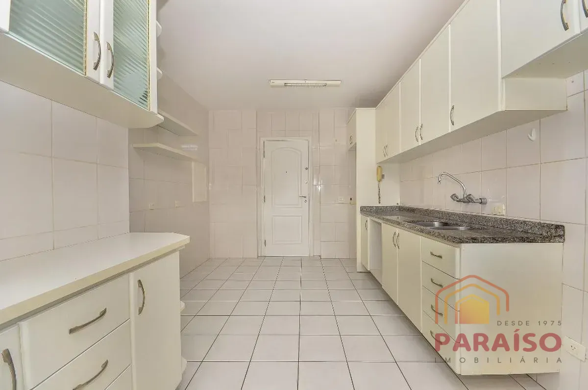 Apartment with 254.0 m², 4 bedrooms and 2 parking spots — photo 13
