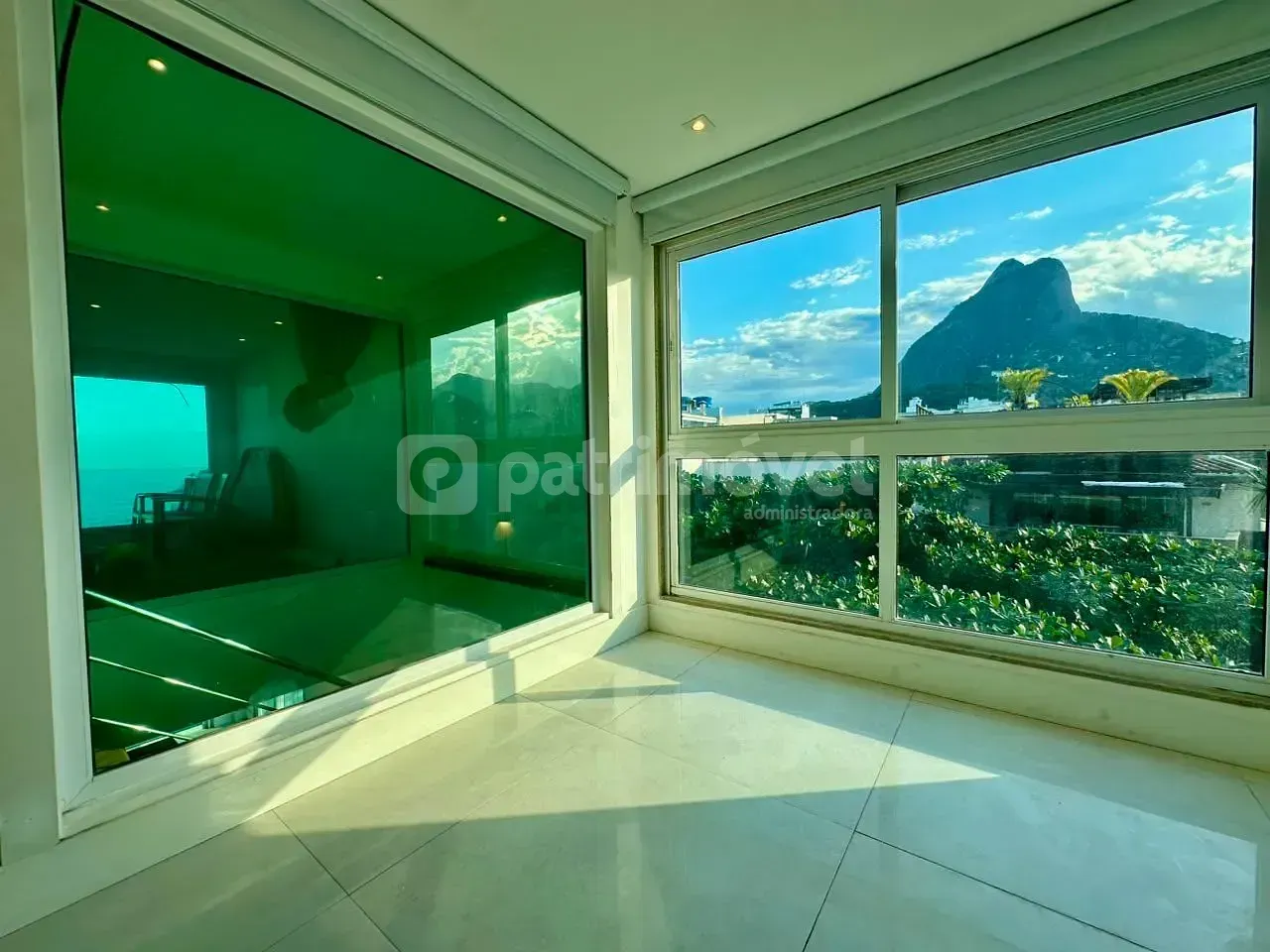 Penthouse with 3 bedrooms and 4 bathrooms plus parking — photo 18