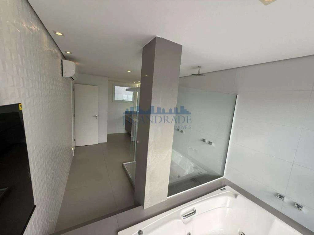 Furnished house with 4 en-suite bedrooms and 993 m² — photo 26