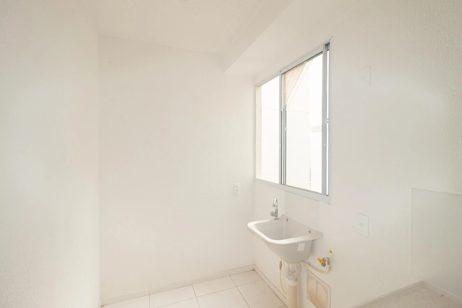 Apartamento para alugar com 2 quartos e 1 banheiro — photo 36